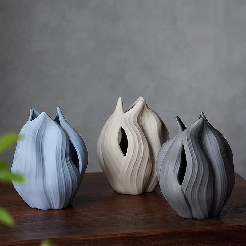 Blossom Minimalist Ceramic Vase — Colored Glaze, Tabletop Decor